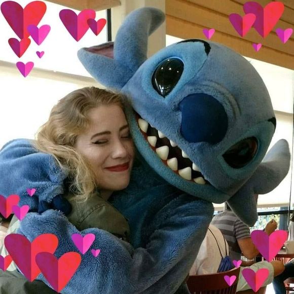 Meet your Posher, Ashley - Picture 1 of 1